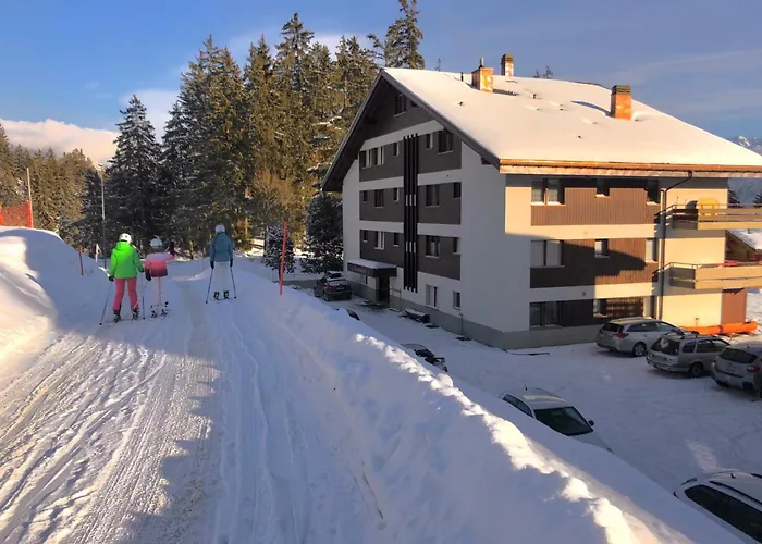 アパート Cozy クラン